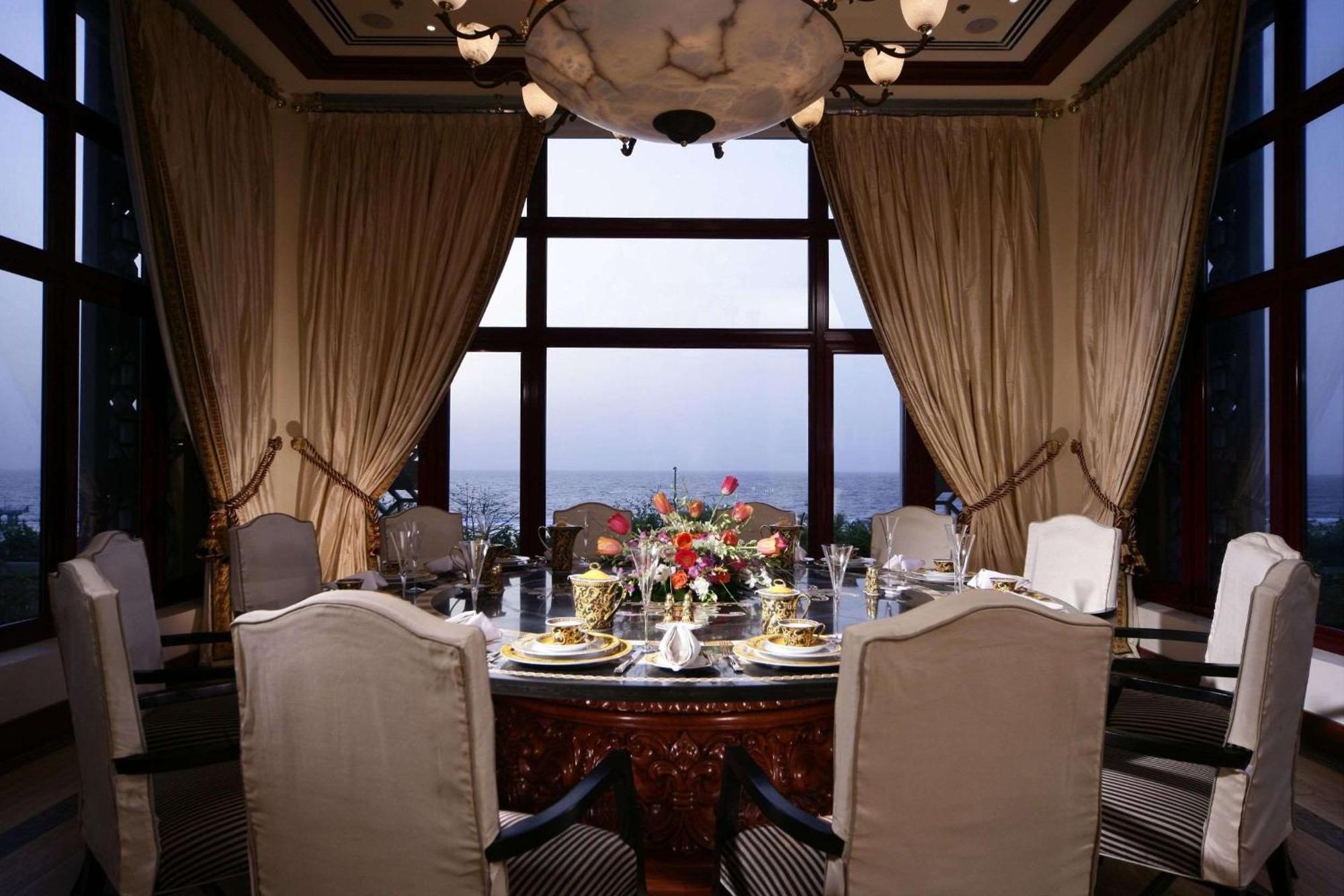 Hotel Waldorf Astoria Jeddah - Qasr Al Sharq Restaurant photo